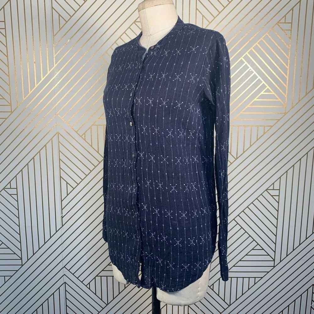 Julie Fagerholt Heartmade Navy Blue Collarless Top View 4